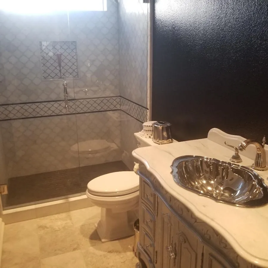 Professional plumbing work and bathroom remodeling in St. Clair